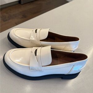 Zodiac Hunter Women’s Loafers